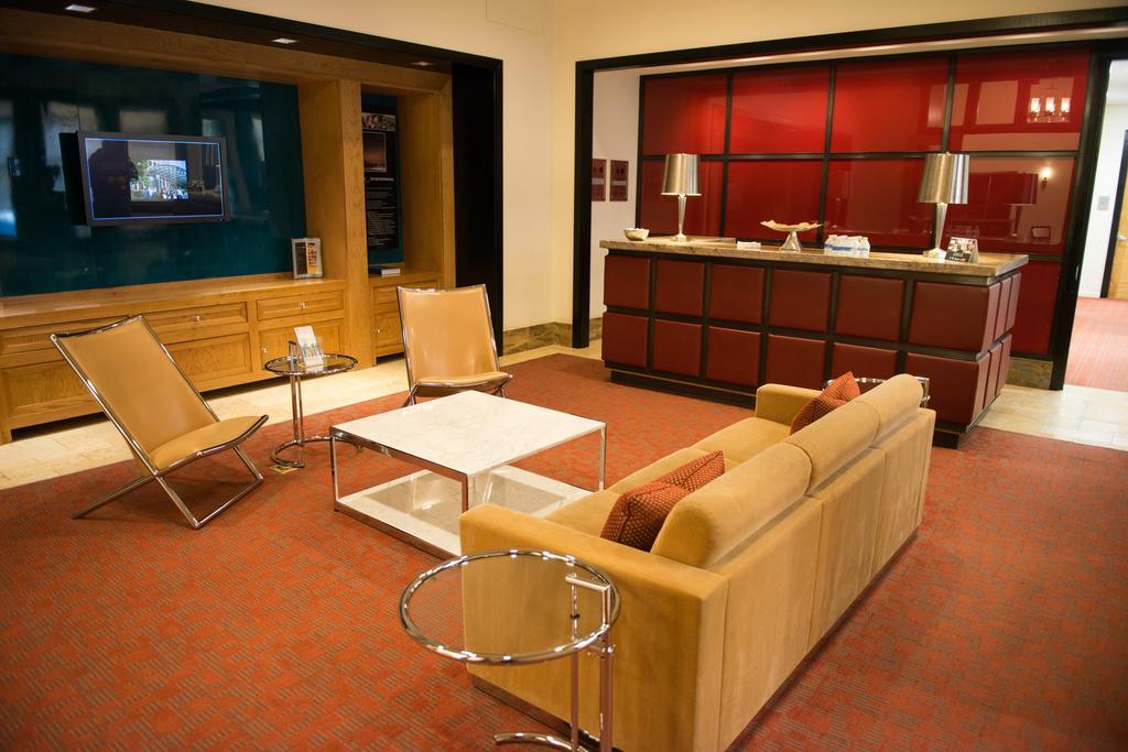 Crystal Quarters Corporate Housing At The Gramercy Arlington Rum bild