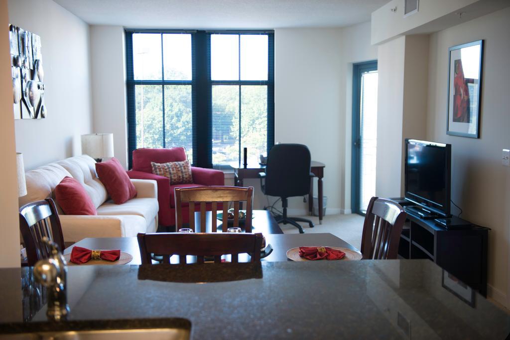 Crystal Quarters Corporate Housing At The Gramercy Arlington Rum bild
