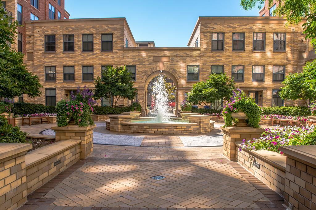 Crystal Quarters Corporate Housing At The Gramercy Arlington Rum bild