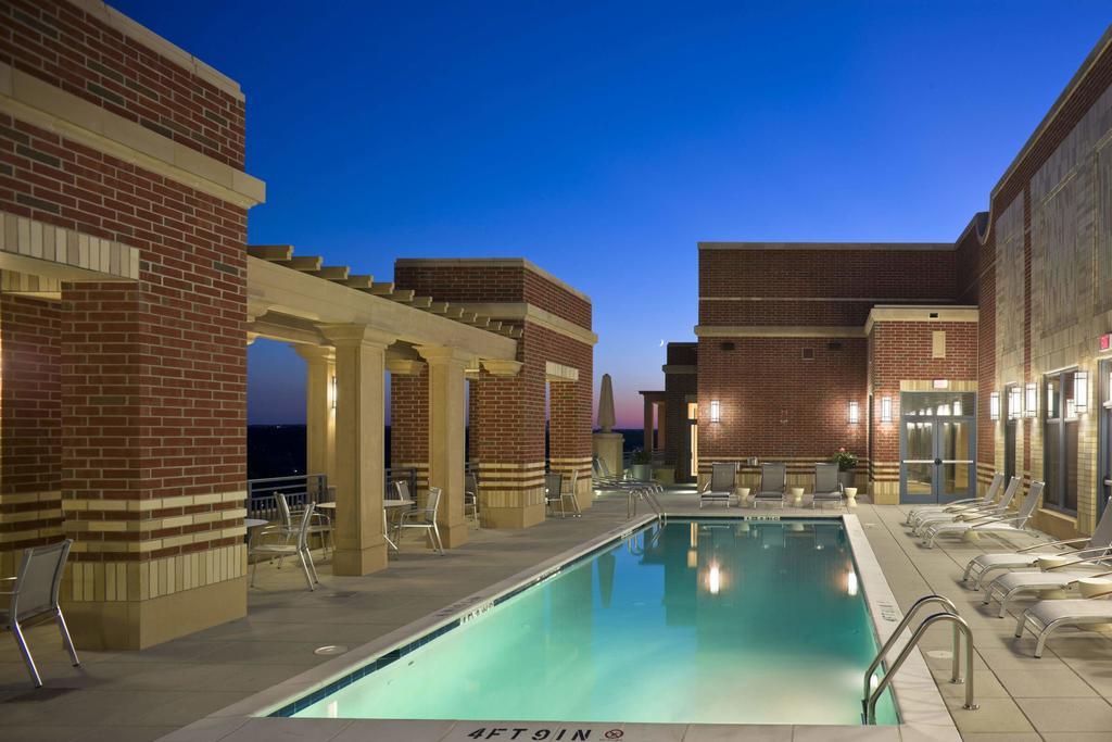 Crystal Quarters Corporate Housing At The Gramercy Arlington Exteriör bild